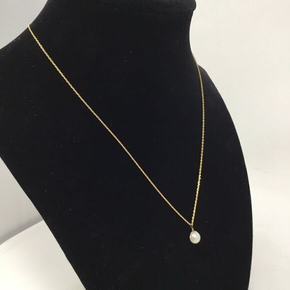 Estella Bartlett Faux Pearl Necklace (G2) - Picture 3 of 6